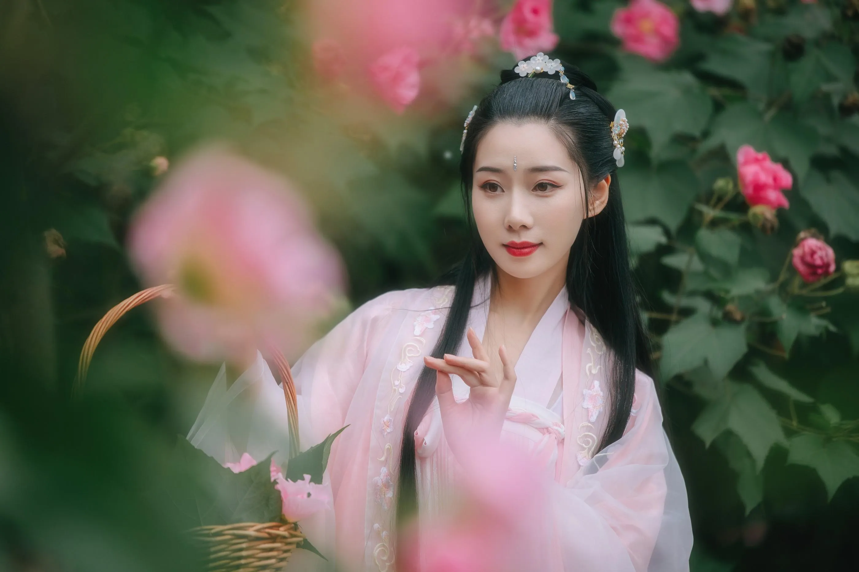 [艺图语] 2022.05.31 粉蝶 木景抒 [22P]插图5